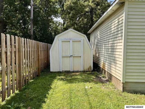 1033 16th NE Mason City IA 50401