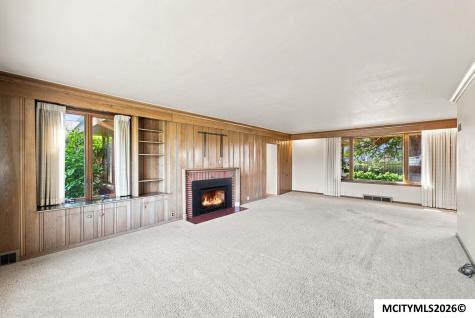 94 Brook Terrace Mason City IA 50401