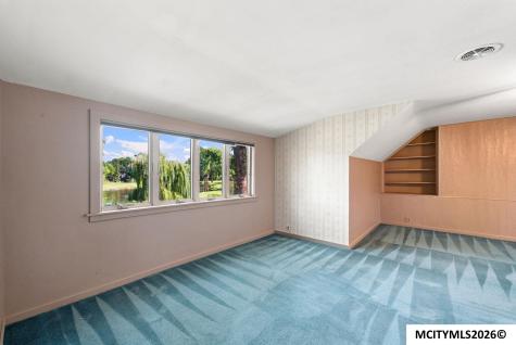 94 Brook Terrace Mason City IA 50401