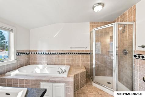 94 Brook Terrace Mason City IA 50401
