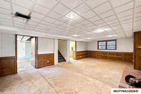 94 Brook Terrace Mason City IA 50401