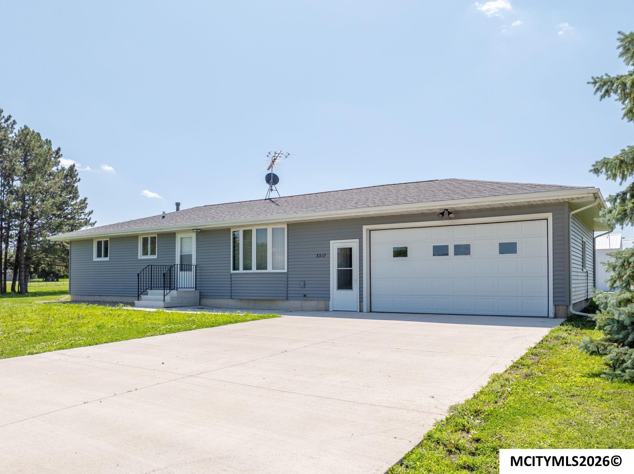 3310 S Delaware Mason City IA 50401