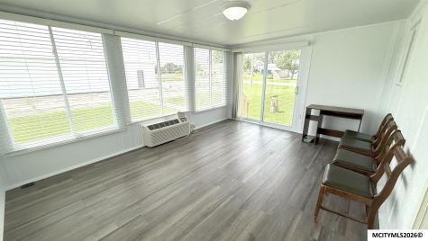3310 S Delaware Mason City IA 50401