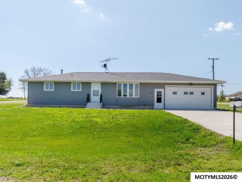 3310 S Delaware Mason City IA 50401