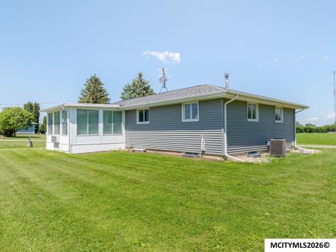 3310 S Delaware Mason City IA 50401