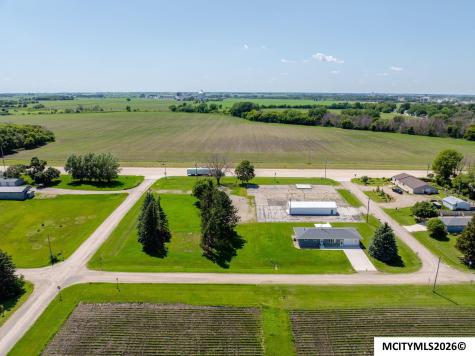 3310 S Delaware Mason City IA 50401