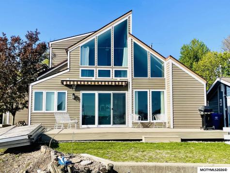 5122 Bayside Avenue Clear Lake IA 50428