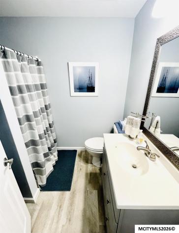 5122 Bayside Avenue Clear Lake IA 50428