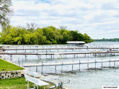 5122 Bayside Avenue Clear Lake IA 50428