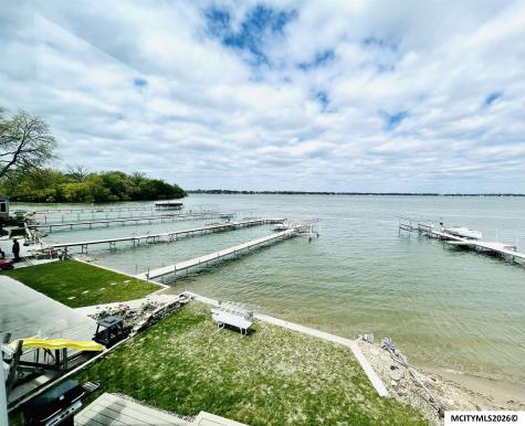 5122 Bayside Avenue Clear Lake IA 50428