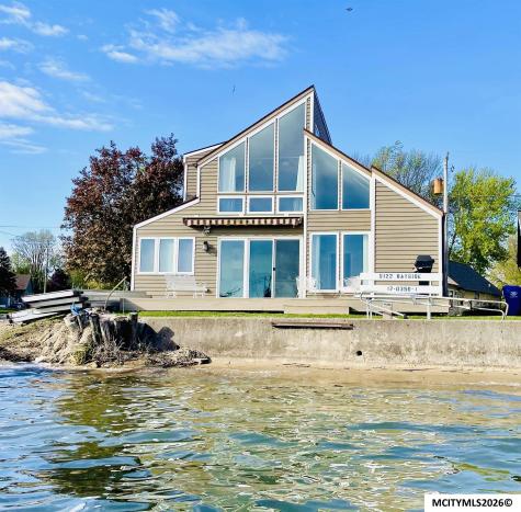 5122 Bayside Avenue Clear Lake IA 50428