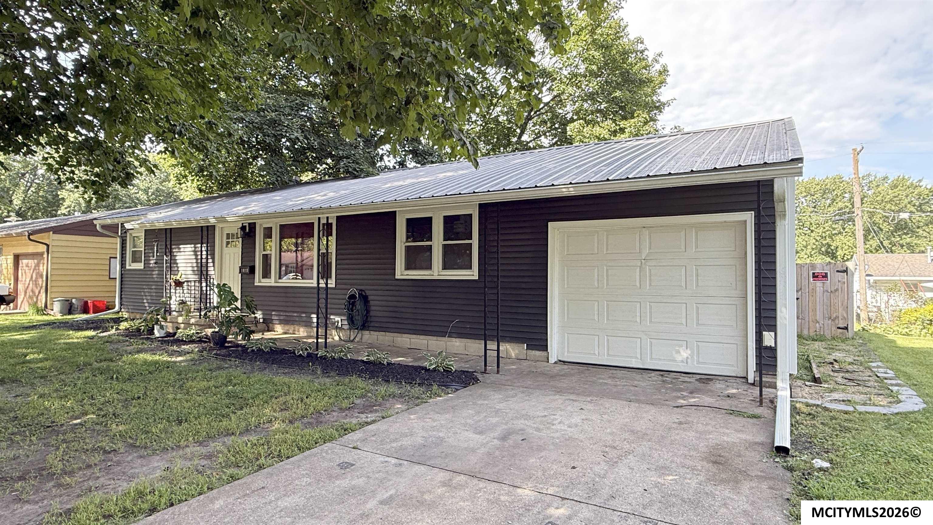 1015 Elizabeth Street Iowa Falls IA 50126