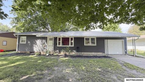 1015 Elizabeth Street Iowa Falls IA 50126