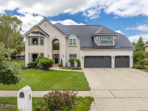 3 Deer Creek Court Mason City IA 50401
