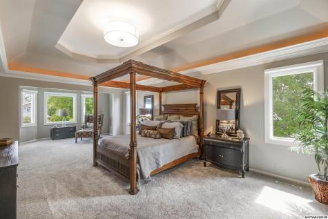 3 Deer Creek Court Mason City IA 50401