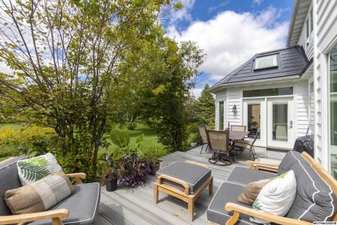 3 Deer Creek Court Mason City IA 50401