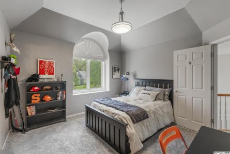 3 Deer Creek Court Mason City IA 50401