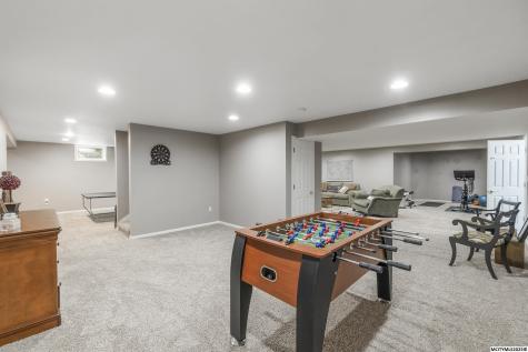 3 Deer Creek Court Mason City IA 50401