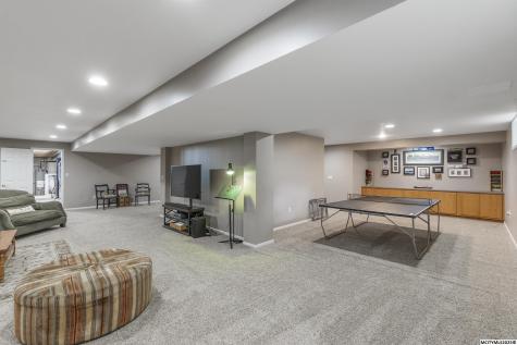 3 Deer Creek Court Mason City IA 50401