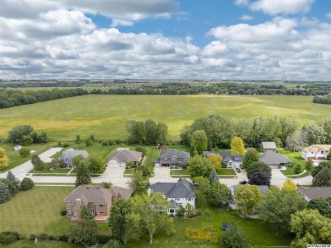 3 Deer Creek Court Mason City IA 50401