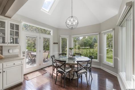 3 Deer Creek Court Mason City IA 50401