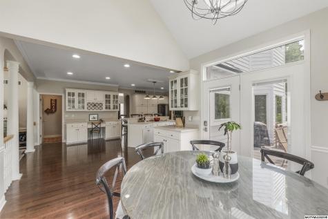 3 Deer Creek Court Mason City IA 50401