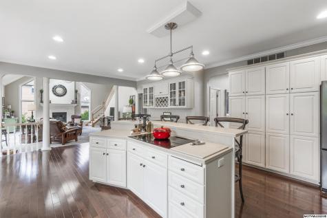 3 Deer Creek Court Mason City IA 50401