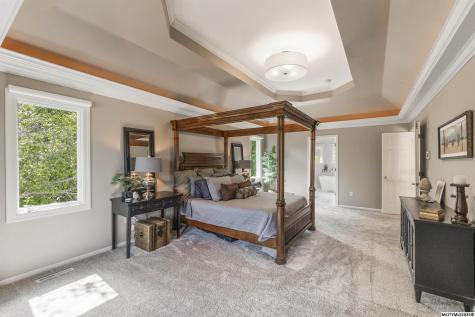 3 Deer Creek Court Mason City IA 50401