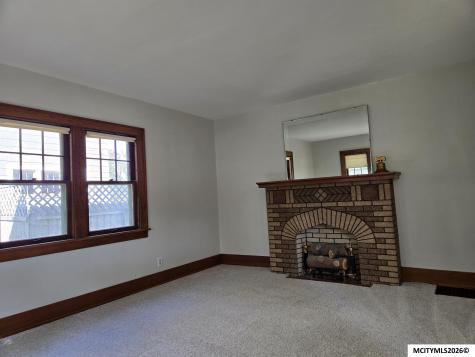 25 S Vermont Avenue Mason City IA 50401