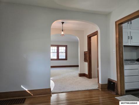 25 S Vermont Avenue Mason City IA 50401