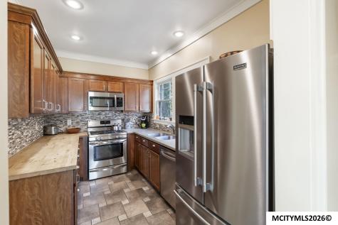 84 Linden Drive Mason City IA 50401