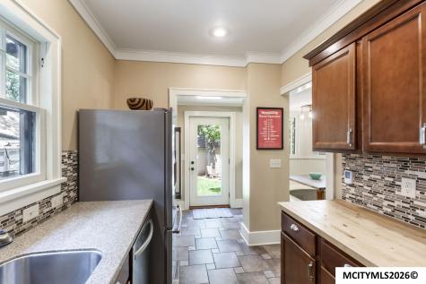 84 Linden Drive Mason City IA 50401