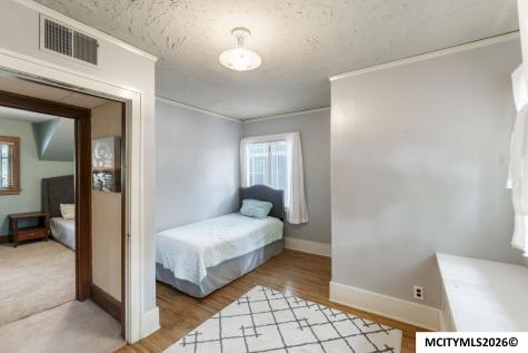 84 Linden Drive Mason City IA 50401