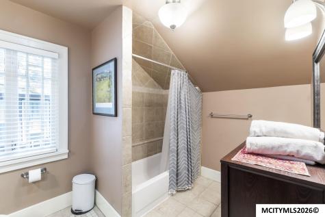 84 Linden Drive Mason City IA 50401