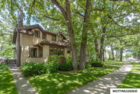 84 Linden Drive Mason City IA 50401