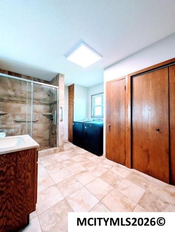 1437 270th Street Marble Rock IA 50653