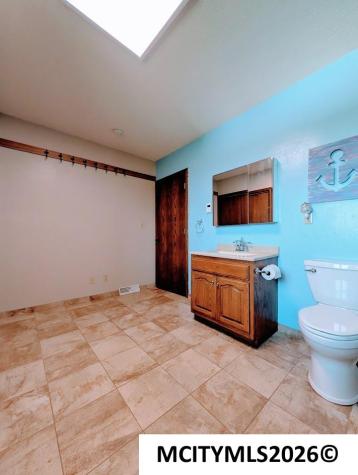 1437 270th Street Marble Rock IA 50653