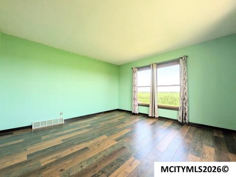 1437 270th Street Marble Rock IA 50653