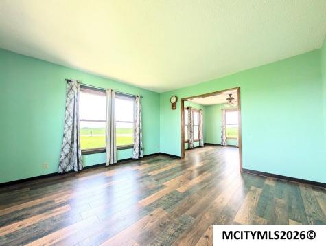 1437 270th Street Marble Rock IA 50653