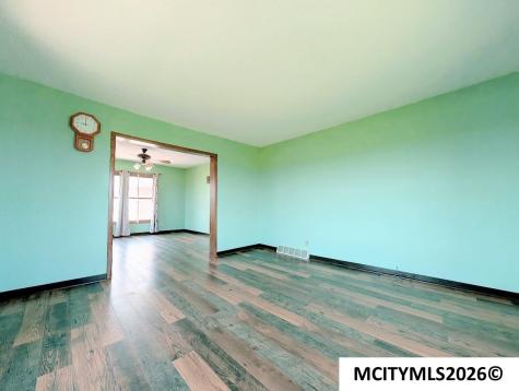 1437 270th Street Marble Rock IA 50653