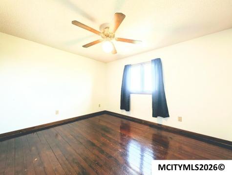 1437 270th Street Marble Rock IA 50653
