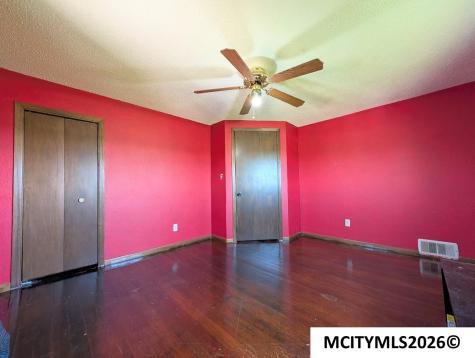 1437 270th Street Marble Rock IA 50653
