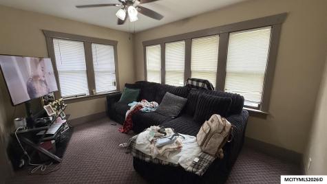 323 9th Street NE Mason City IA 50401