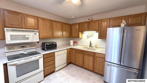 905 Briarcliff Circle Mason City IA 50401
