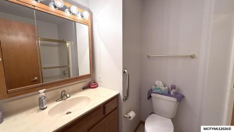 905 Briarcliff Circle Mason City IA 50401