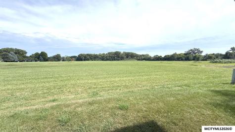 905 Briarcliff Circle Mason City IA 50401