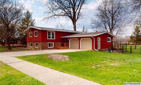 1044 14th SE Mason City IA 50401