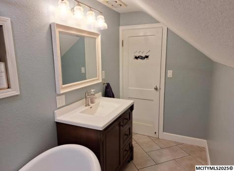 448 Secor Avenue Forest City IA 50436