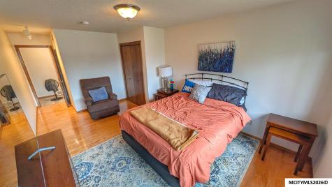 1030 15th SE Mason City IA 50401
