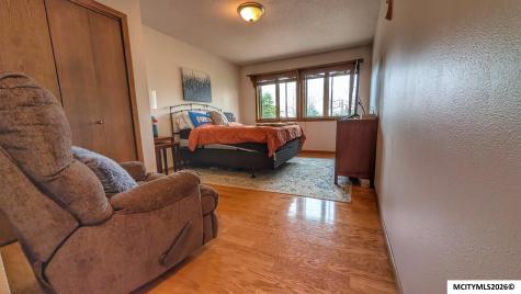 1030 15th SE Mason City IA 50401